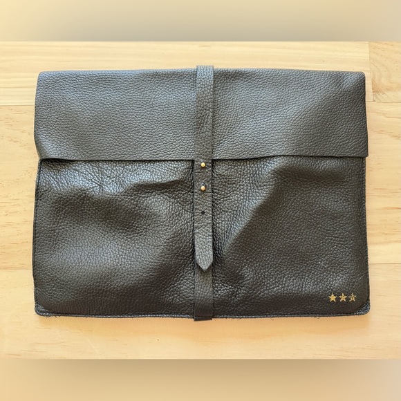 Cuyuna Travel Pouch - Picture 1 of 3